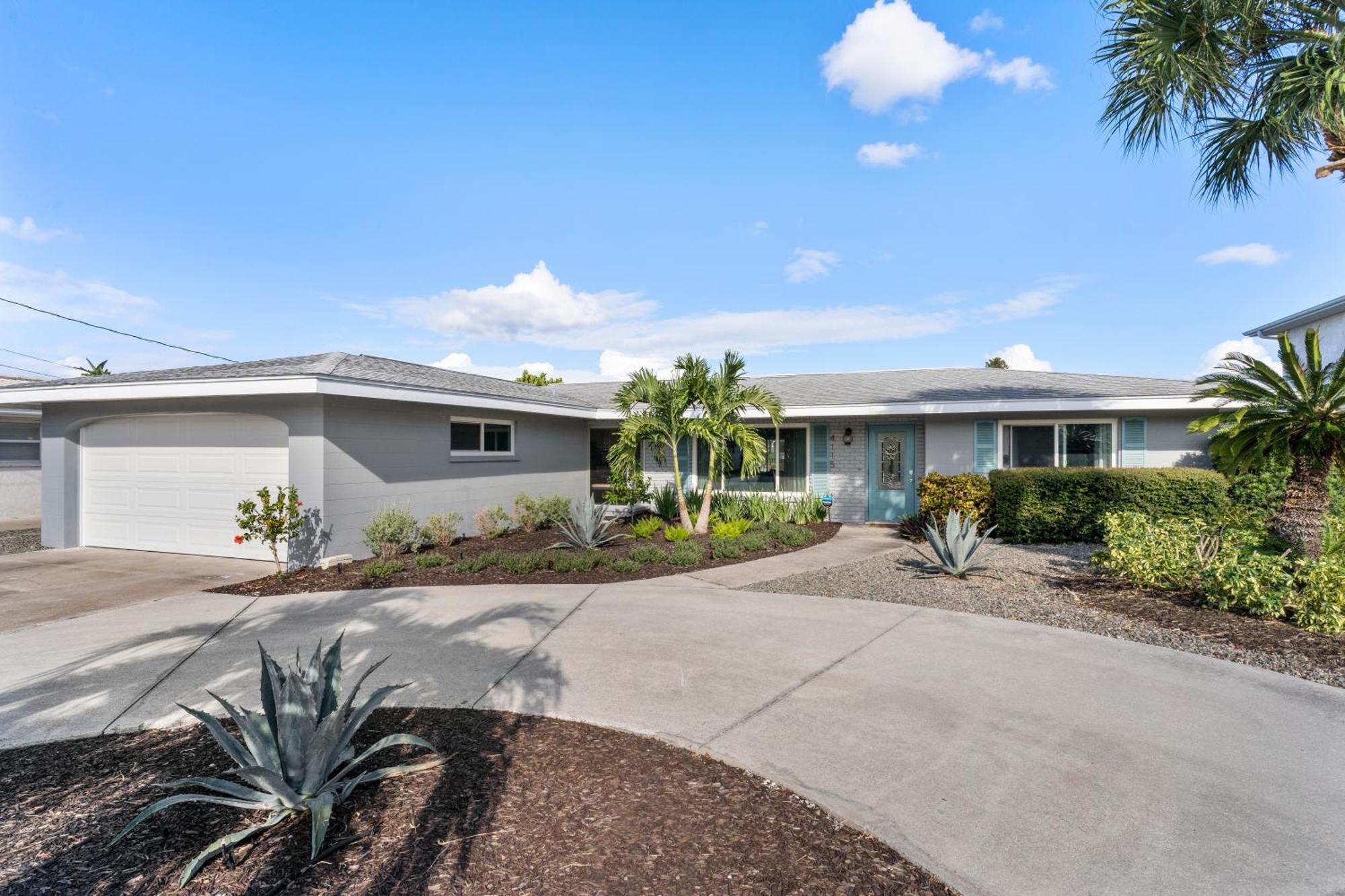 Casa Di Amici - Canal & Pool Home Close To Ami! برادنتون المظهر الخارجي الصورة